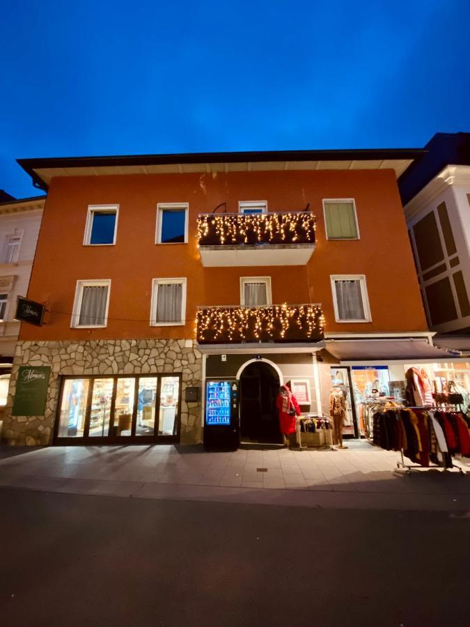 Jainzen Einzimmerferienwohnung Mitten Im Zentrum Bad Ischl Luaran gambar